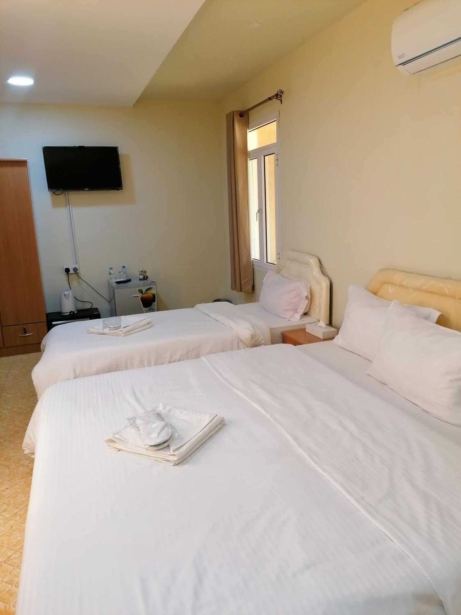 Alshumukh Guesthouse Al Ghalilah Pokój zdjęcie