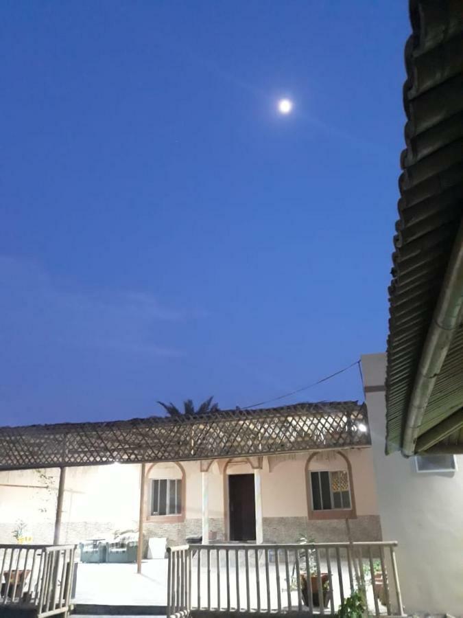 Alshumukh Guesthouse Al Ghalilah Zewnętrze zdjęcie
